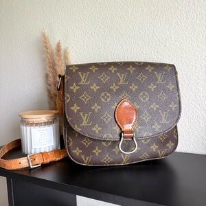 🌷AUTHENTIC Louis Vuitton Saint Cloud GM Shoulder Bag🌷